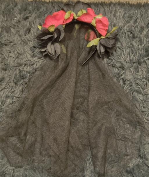 Buy & Sell Clayton West Kirklees - Photos for Black And Red Flower Veil Headband - One Size