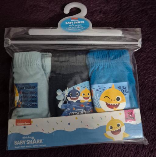 Buy & Sell Wednesfield Wolverhampton - Photos for Pinkfong Baby Shark Boys' Briefs 4-5 Years.