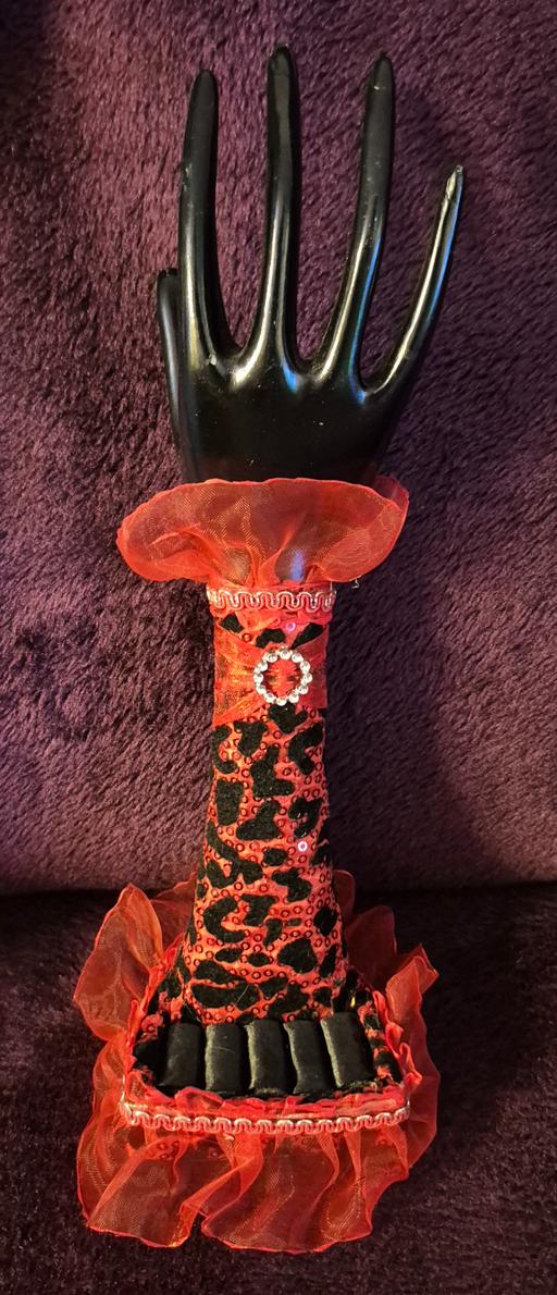 Buy & Sell Wednesfield Wolverhampton - Photos for Black Hand Jewellery Stand.