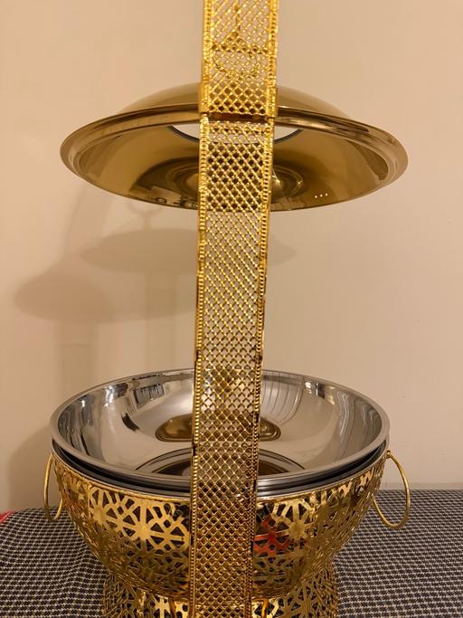 Buy & Sell Oxley Park Milton Keynes - Photos for Luxury 8.5 litre chafing dishes in gold,