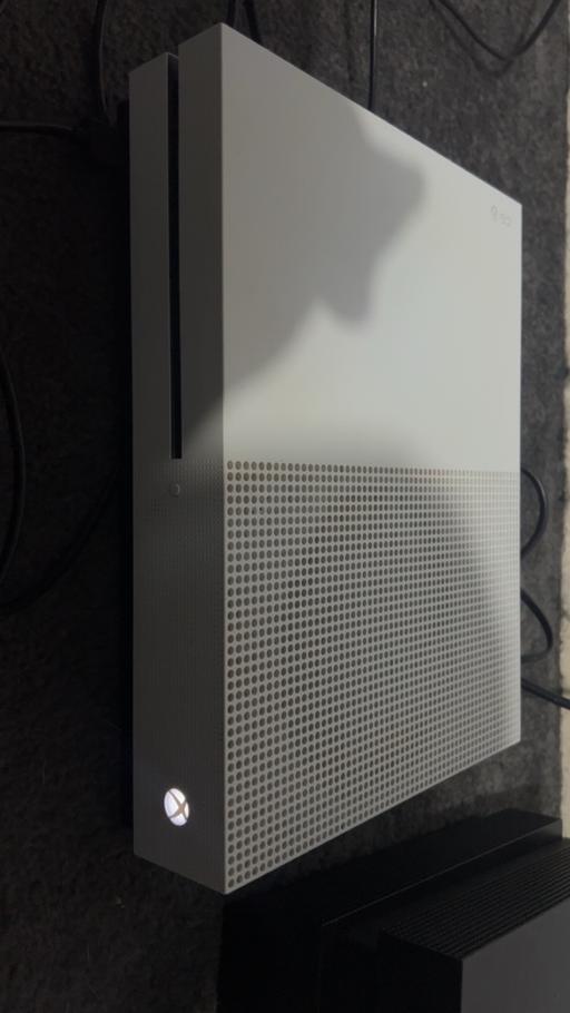 Buy & Sell Netherton Industrial Estate North Lanarkshire - Photos for Xbox one s (500gb)