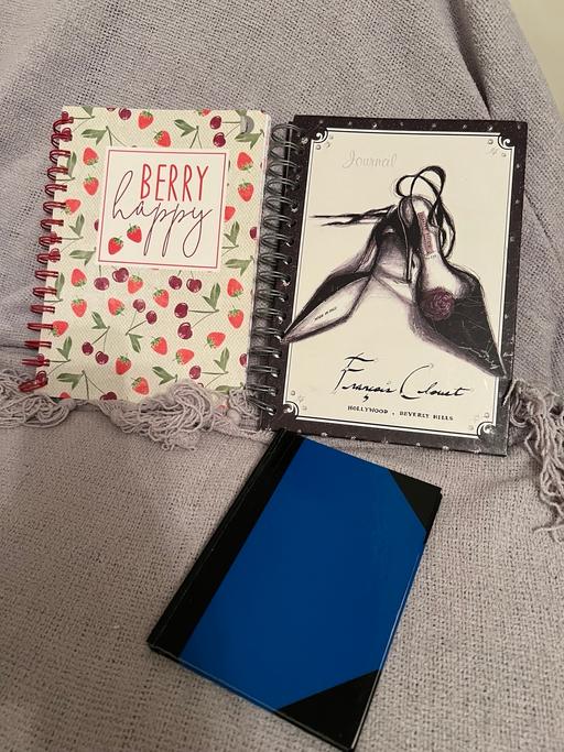 Buy & Sell Hetton-Le-Hole Sunderland - Photos for 3 Note Books ( New )