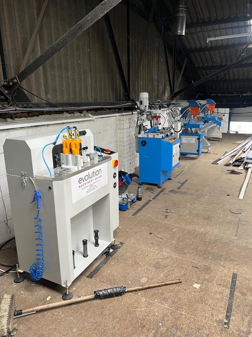 Buy & Sell Hillingdon West London - Photos for Aluminum manufacturing machinery