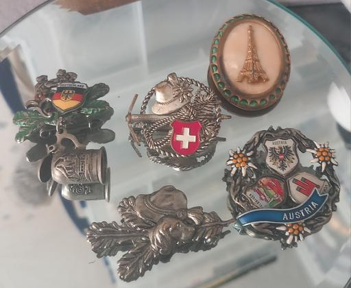 Buy & Sell Thatto Heath Saint Helens - Photos for collection of vintage tourism brooches