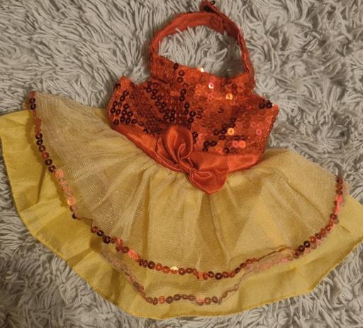 Buy & Sell Clayton West Kirklees - Photos for Red And Gold Build A Bear Sequin Dress