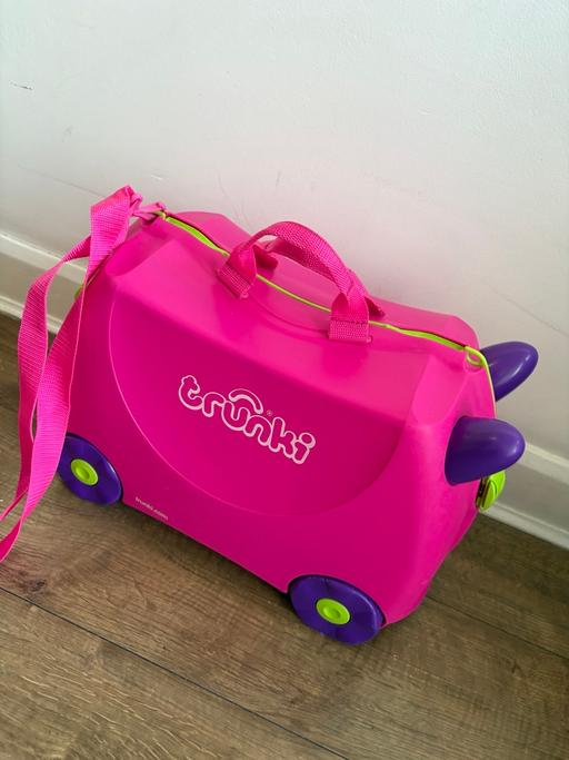 Buy & Sell Bordesley Green Birmingham - Photos for Kids pink Trunki suitcase