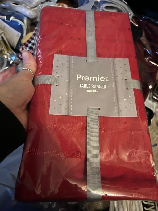 Buy & Sell Wednesfield Wolverhampton - Photos for New Christmas table runner 200x30cm