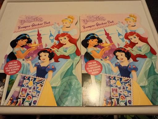 courses Horncastle East Lindsey - Photos for 2 brand new girls book sets