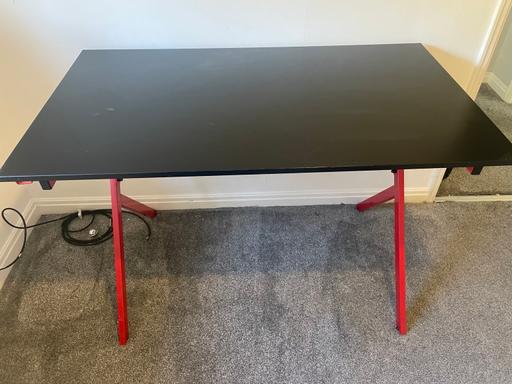 Buy & Sell Ewloe Flintshire - Wales - Photos for Red and black gaming table