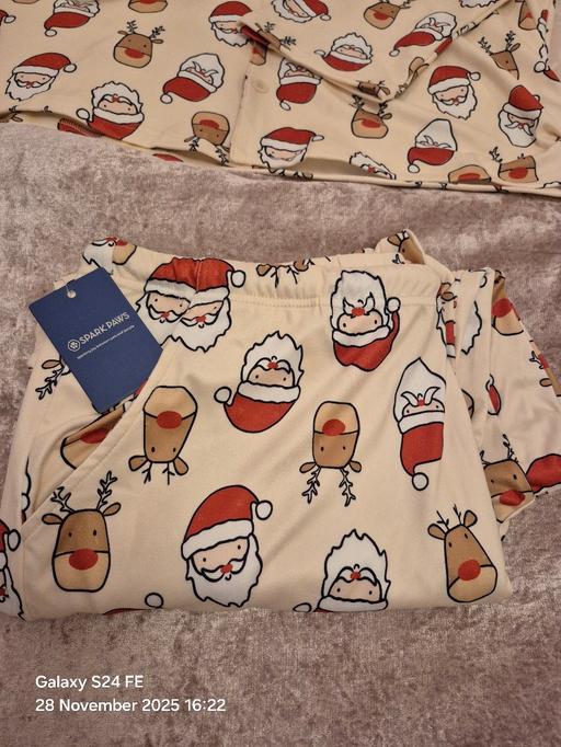 Buy & Sell Willenhall Walsall - Photos for Matching Christmas pyjamas