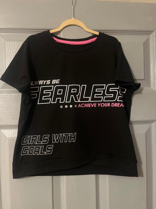 Buy & Sell Conisbrough Doncaster - Photos for Girls fearless tshirt black age 10-11 years