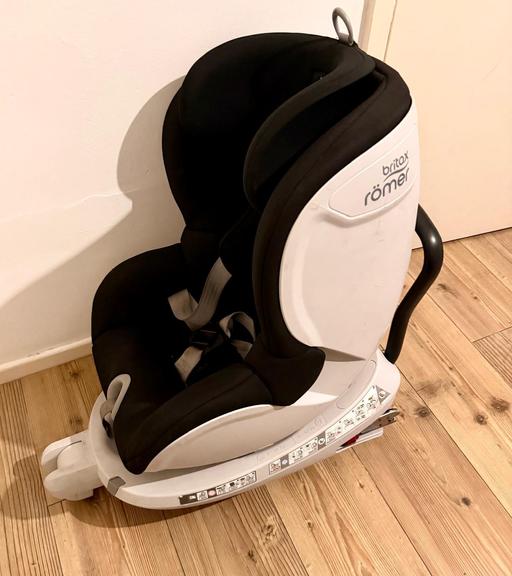 Buy & Sell Allerton Liverpool - Photos for kids Rotating swivel car seat +iso fix
