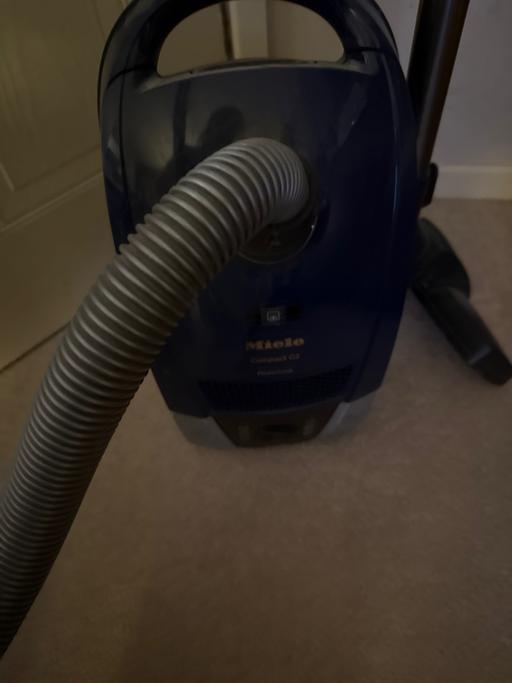 Buy & Sell Rixon Dorset - Photos for Mile hoover in excellent condition