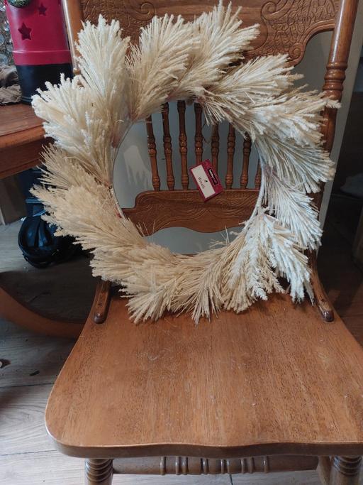 Buy & Sell Quine`s Hill Douglas - Photos for BRAND NEW HOBBYCRAFT SNOWY CHRISTMAS WREATH