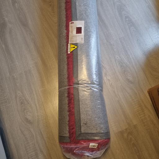 Buy & Sell Romford Barking and Dagenham - Photos for rug