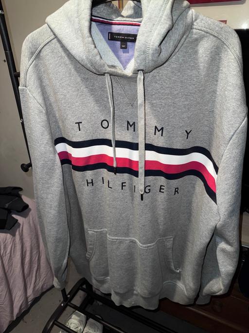 Buy & Sell Hunts Cross Knowsley - Photos for Tommy Hilfiger hoody