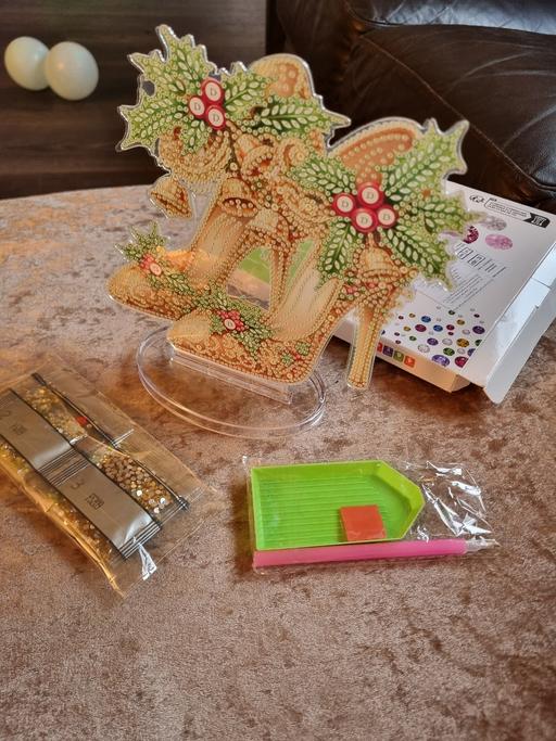 Buy & Sell Addington Village Station South East London - Photos for Christmassy glamour shoes diamond art set £5