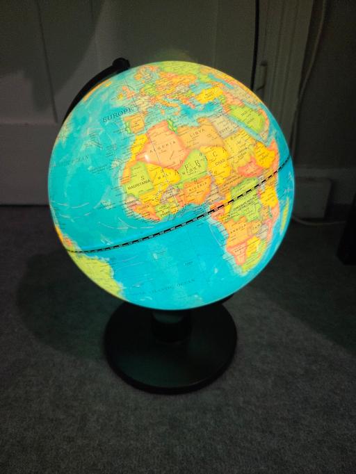 Buy & Sell East Ham East London - Photos for world glob illuminated