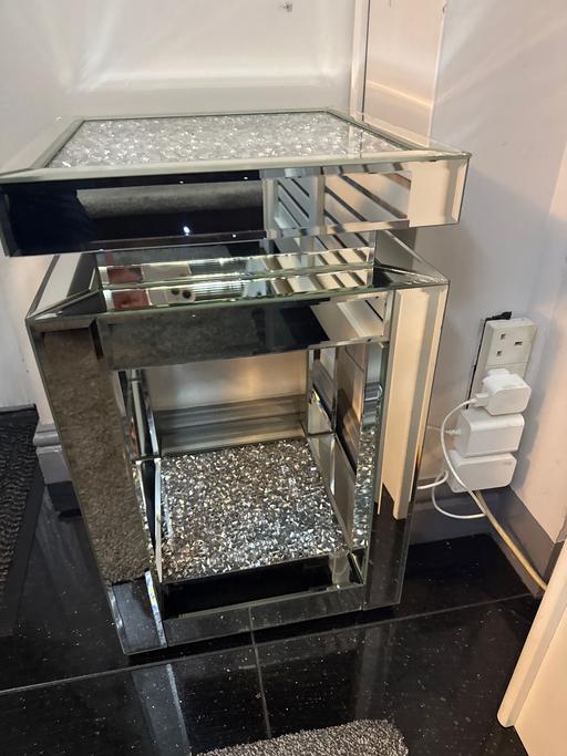 Buy & Sell Coseley Dudley - Photos for Bling small perfume tables
