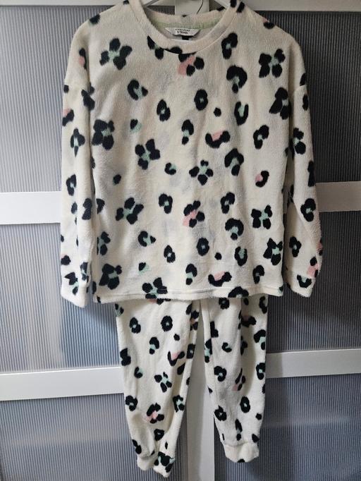 Buy & Sell Weston Point Halton - Photos for Size 8-10 GEORGE PJs