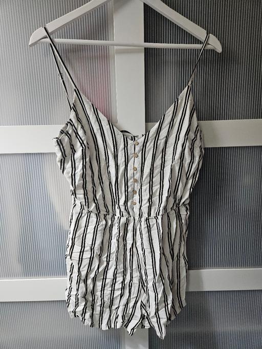 Buy & Sell Weston Point Halton - Photos for Size L STRADIVARIUS playsuit