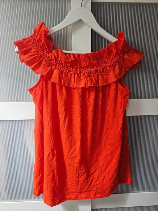 Buy & Sell Weston Point Halton - Photos for Size 12 MATALAN red top