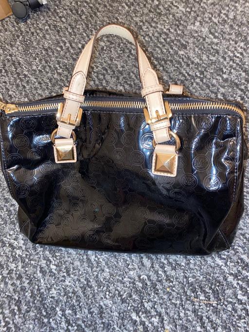 Buy & Sell Swan Village Sandwell - Photos for NEW HANDBAG