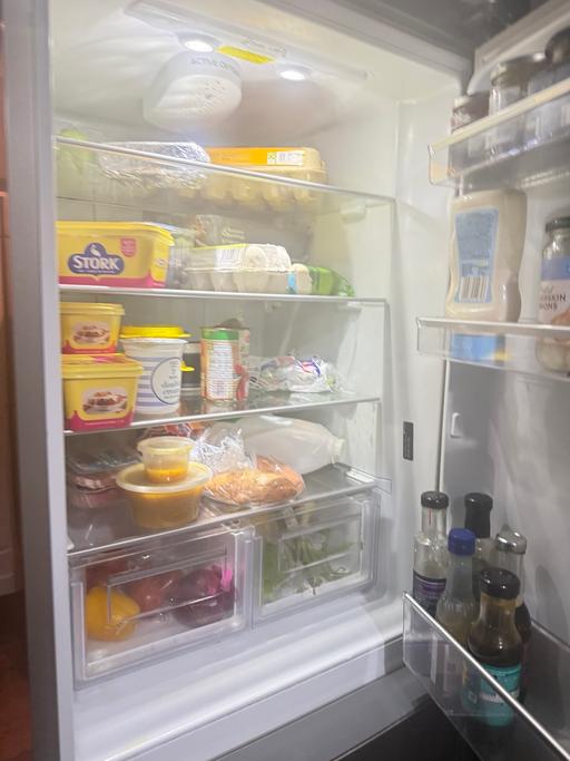 Buy & Sell Fryston Wakefield - Photos for Hot point fridge freezer