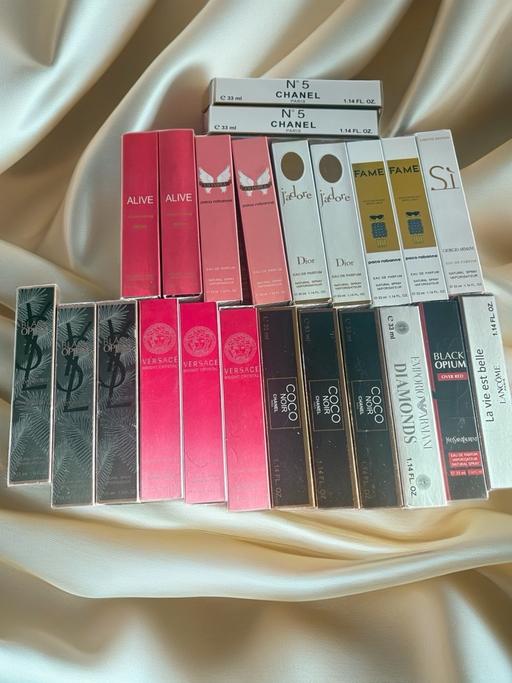 Buy & Sell Carnoustie Angus - Photos for Women’s fragrance sprays 33ml-£6.50