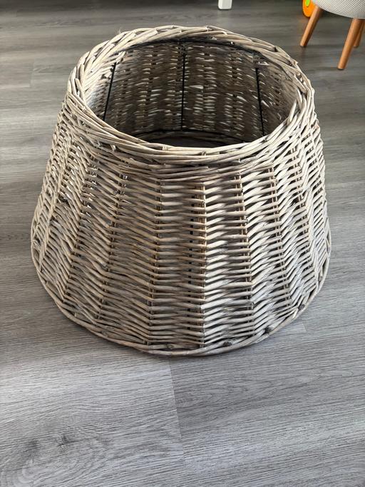 Buy & Sell Bushbury Wolverhampton - Photos for Christmas tree skirt