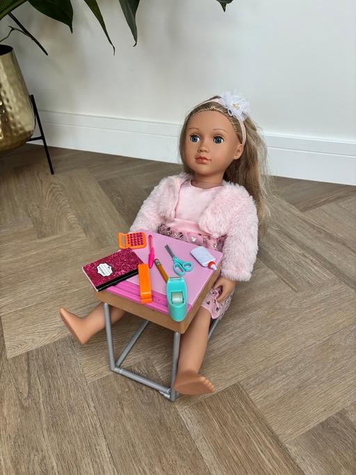 Buy & Sell Haslingden Rossendale - Photos for 3 x our generation dolls and accessories