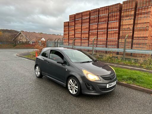 Vehicles Parkhouse Industrial Estate East Newcastle-under-Lyme - Photos for Vauxhall corsa 2014 Sri