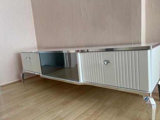 Buy & Sell Upper Holloway North London - Photos for Tv Unit