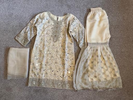 Buy & Sell Moseley Birmingham - Photos for Child’s Indian outfit -size 28