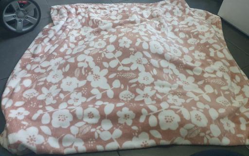 Buy & Sell Maypole Birmingham - Photos for THROW/BLANKET