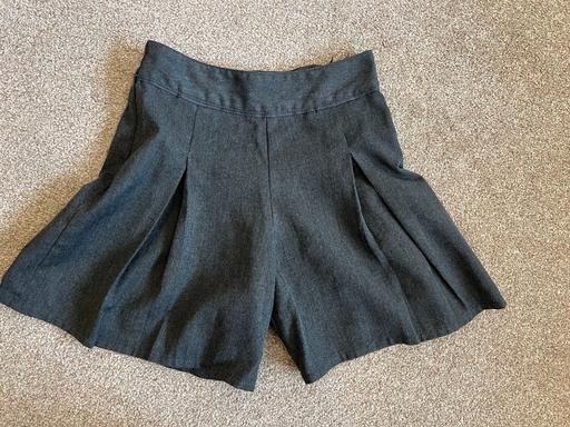 Buy & Sell Kings Heath Birmingham - Photos for Giles skort - age 9 years
