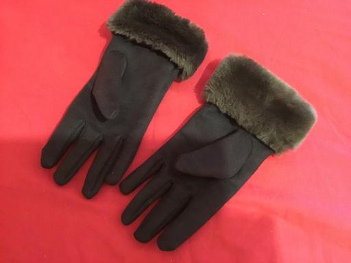 Buy & Sell Woodcross Wolverhampton - Photos for Ladies Smart Gloves see second pic