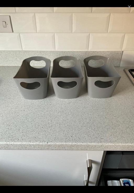 Buy & Sell Telford Way Industrial Estate North Northamptonshire - Photos for 3 x grey plastic storage baskets