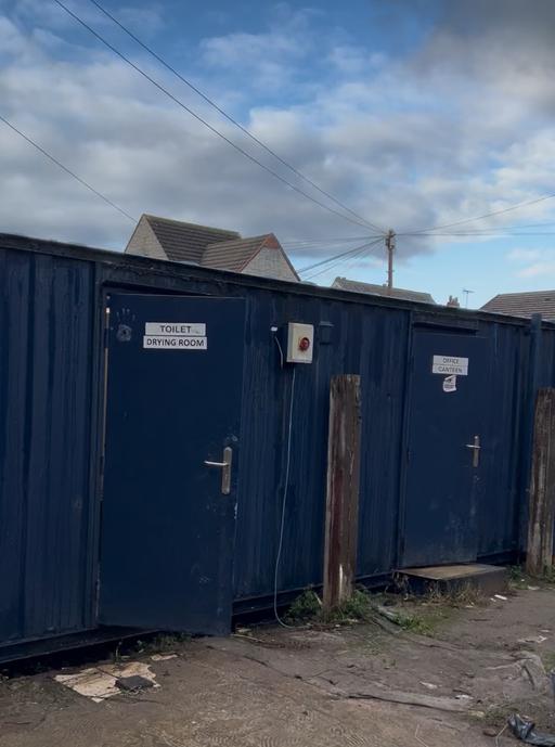 Buy & Sell Toxteth Liverpool - images_alt_text Container