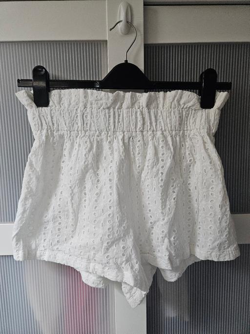 Buy & Sell Weston Point Halton - Photos for Size L (12-14) SHEIN white shorts