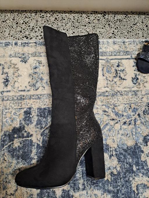 Buy & Sell Park Hill Sheffield - Photos for divine brand sparkly boots