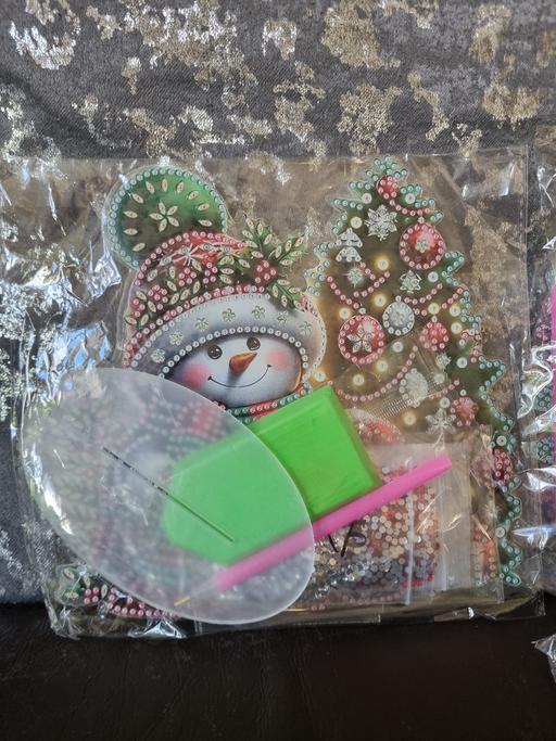 Classes Addington Village Station South East London - Photos for Christmas snowman ⛄️ diamond art £4