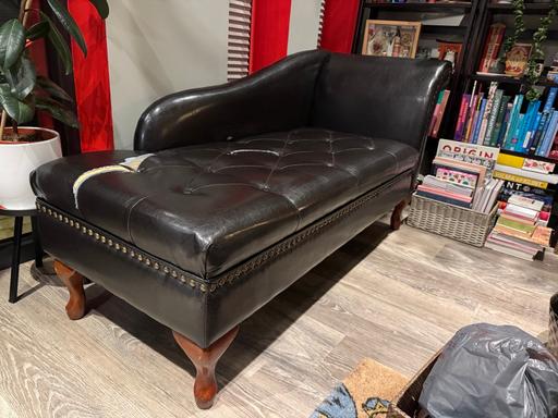 Buy & Sell Thurcaston Charnwood - Photos for Chaise Lounge Brown Faux Leather with Storage
