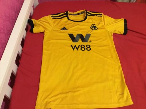 Buy & Sell Woodcross Wolverhampton - Photos for Sports Top Size M
