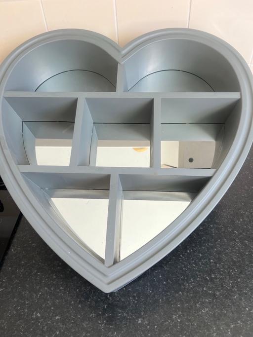 Buy & Sell Wednesbury Sandwell - Photos for Grey heart shape mirror shelf £5.00