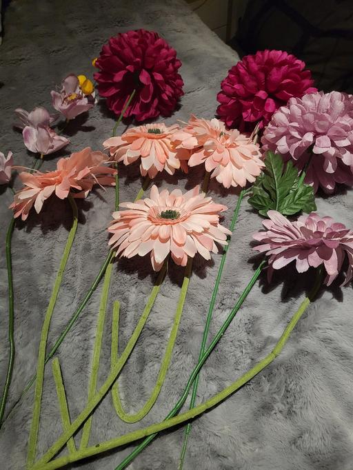 Buy & Sell Archway North London - Photos for artificial flowers