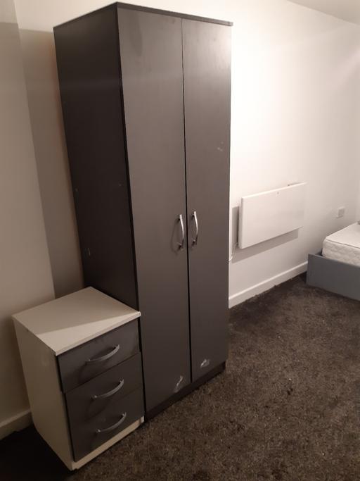 Buy & Sell Birmingham Birmingham - Photos for wardrobe and bedside table