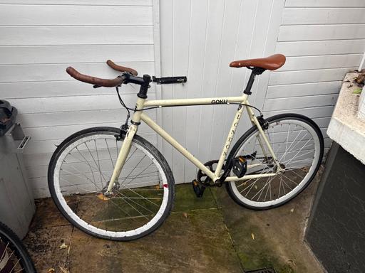 Buy & Sell Chelsea South West London - Photos for Goku london bike white brown seat