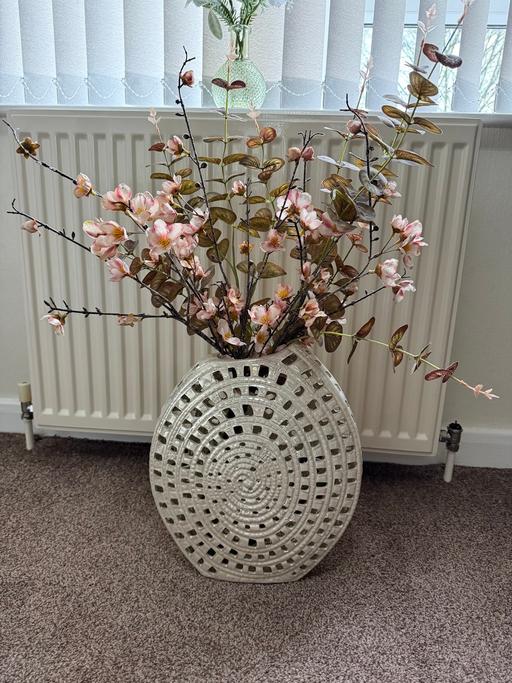 Buy & Sell Thurnscoe Barnsley - Photos for Flower Arrangement.