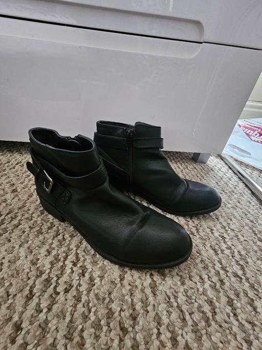 Buy & Sell Newton Doncaster - Photos for Dorothy Perkins boots, size 6.